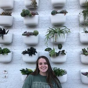 Meet your Posher, Alyssa